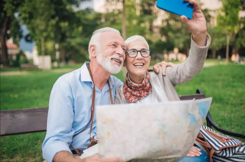 Vital Card inova ao ampliar limite de idade para viajantes 60+