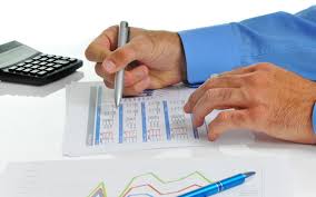 Lloyd’s registra performance excepcional nos resultados de 2023