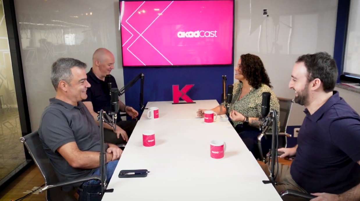 Akad lança videocast sobre o mercado de seguros