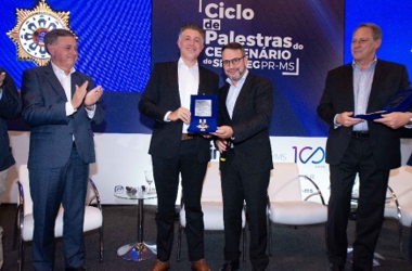 CEO da Junto Seguros fala sobre o novo Seguro Garantia durante palestra no Sindseg PR/MS