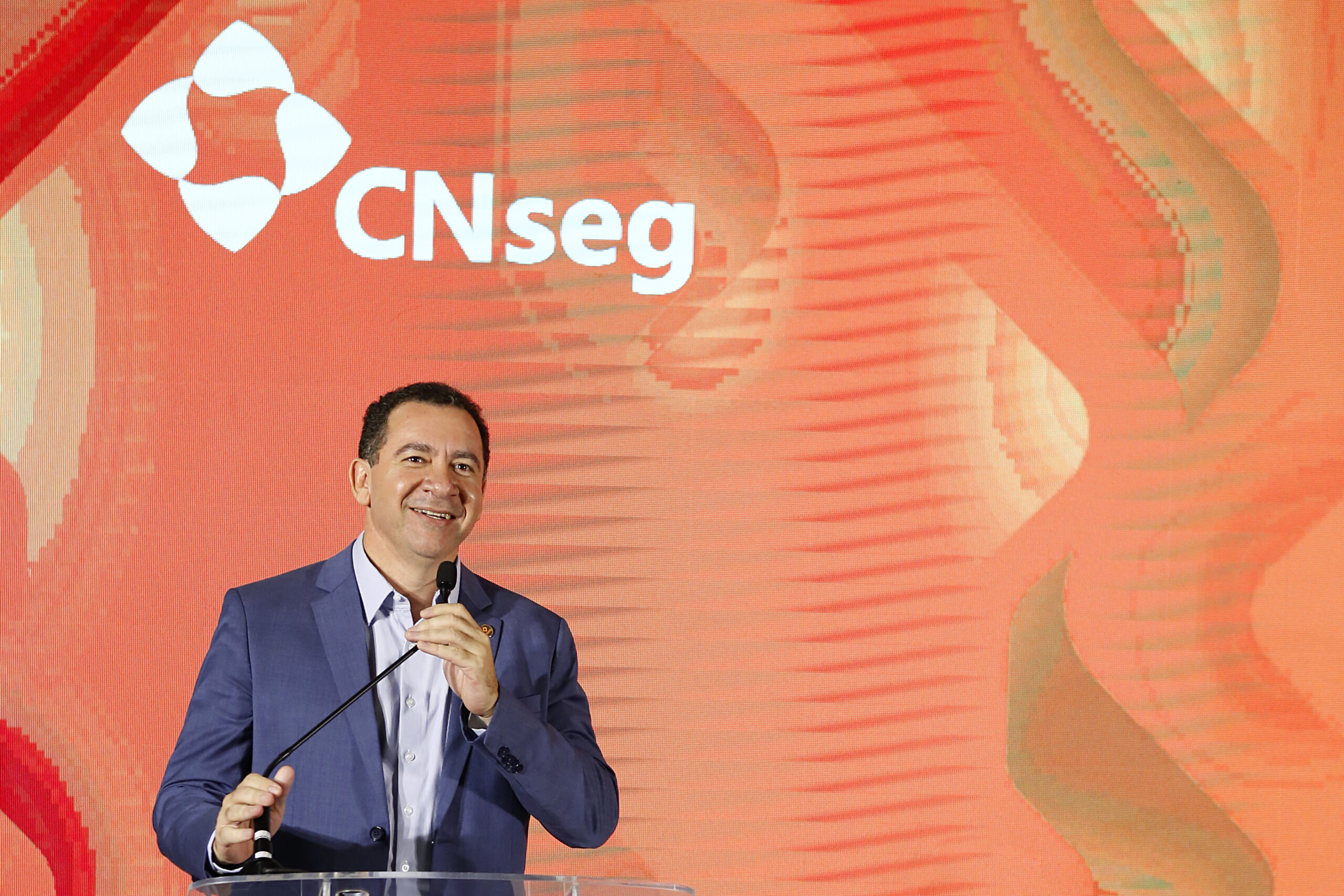 Setor segurador paga mais de R$ 181 bilhões em nove meses