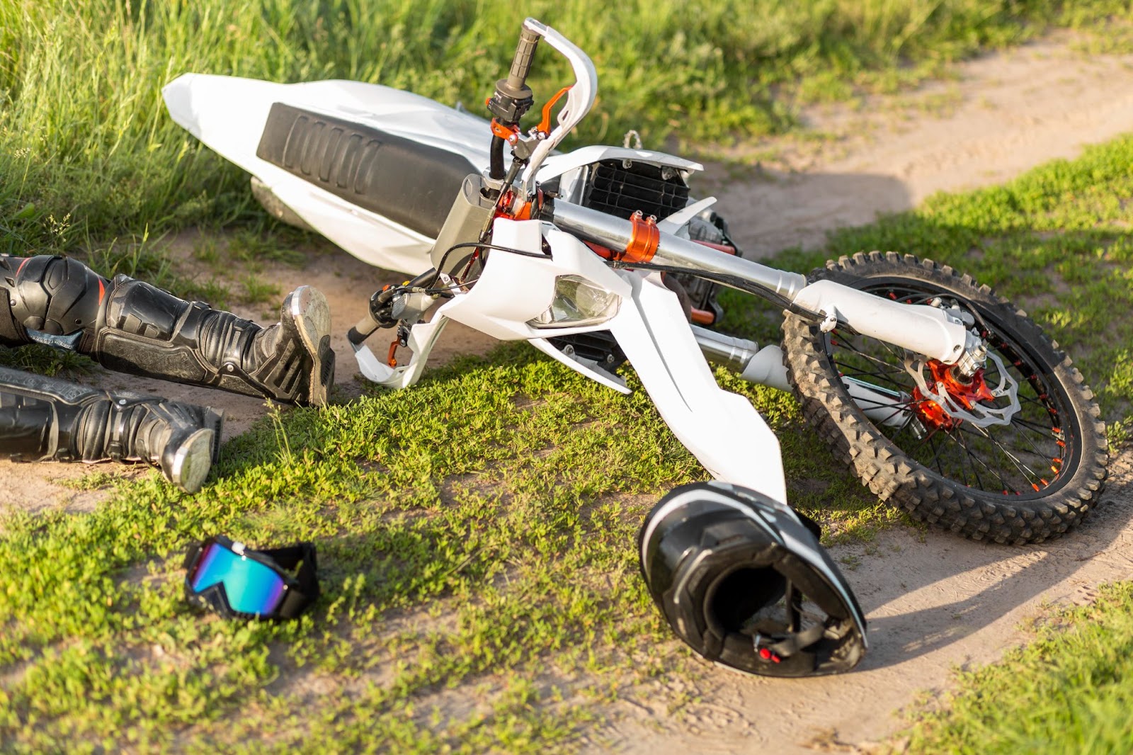 Com explosão nas vendas de motocicletas sobe alerta para segurança no trânsito