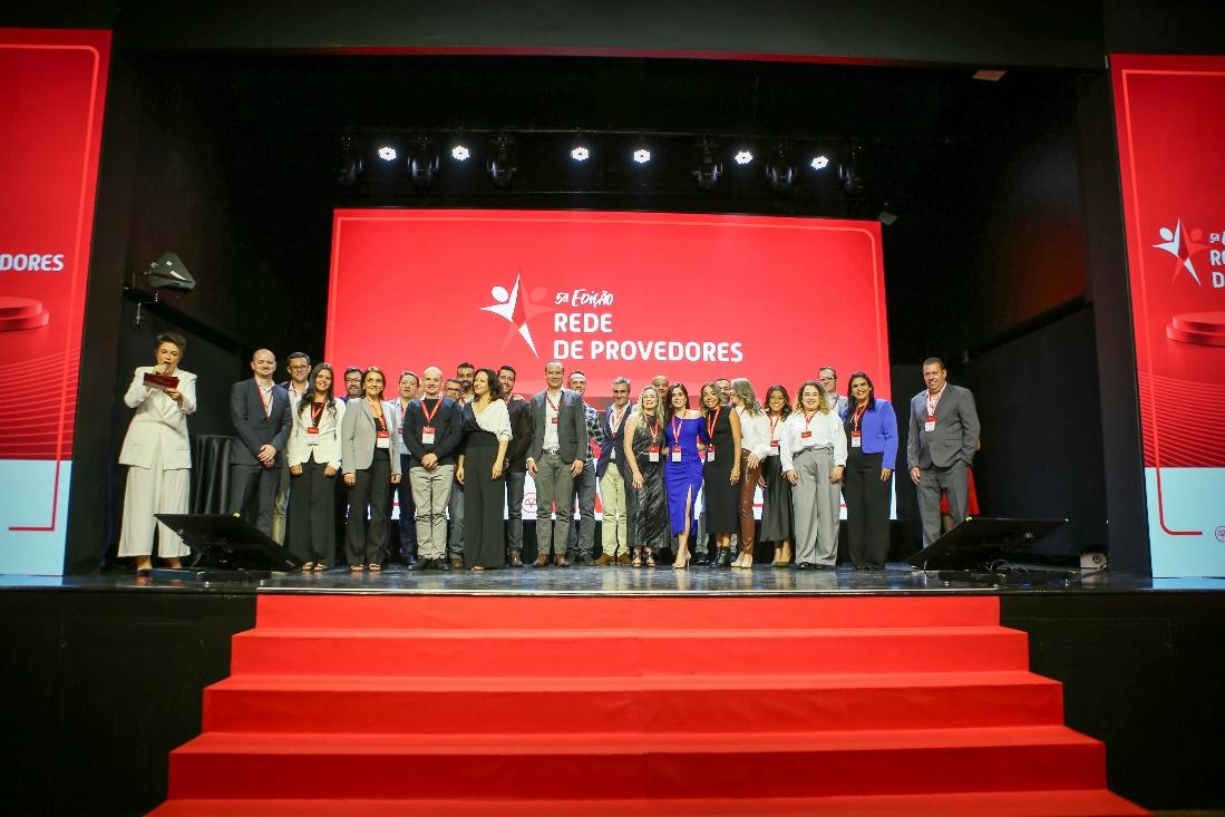 MAPFRE premia rede de provedores em evento de reconhecimento