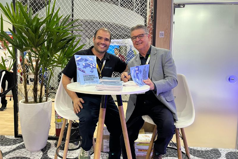 Associado do Grupo Exalt lança livro sobre Seguro de Transportes e de Responsabilidade Civil de Transportadoras