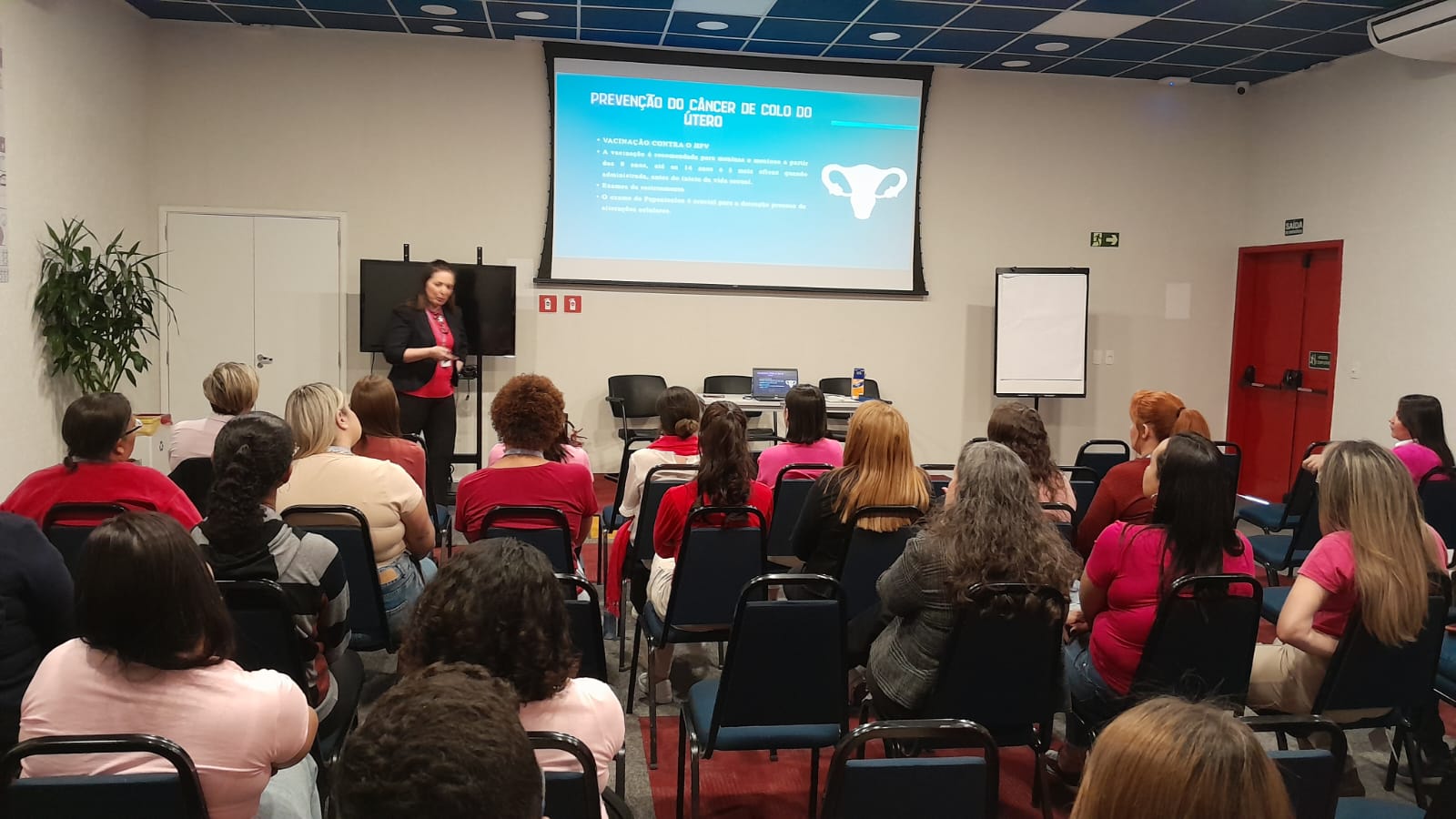 Europ Assistance promove campanha Outubro Rosa para conscientização e apoio à saúde da mulher