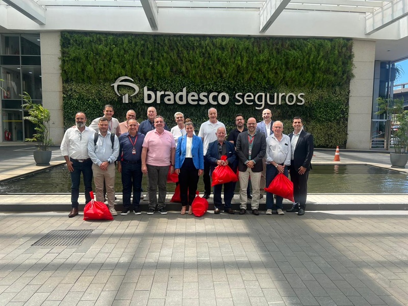 Bradesco Seguros se reúne com fornecedores de peças do seguro auto