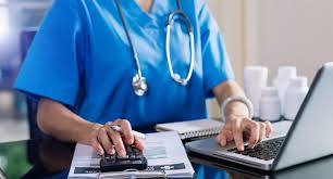 IESS identifica crescimento de postos de trabalho na saúde, mas perda de dinamismo no rendimento