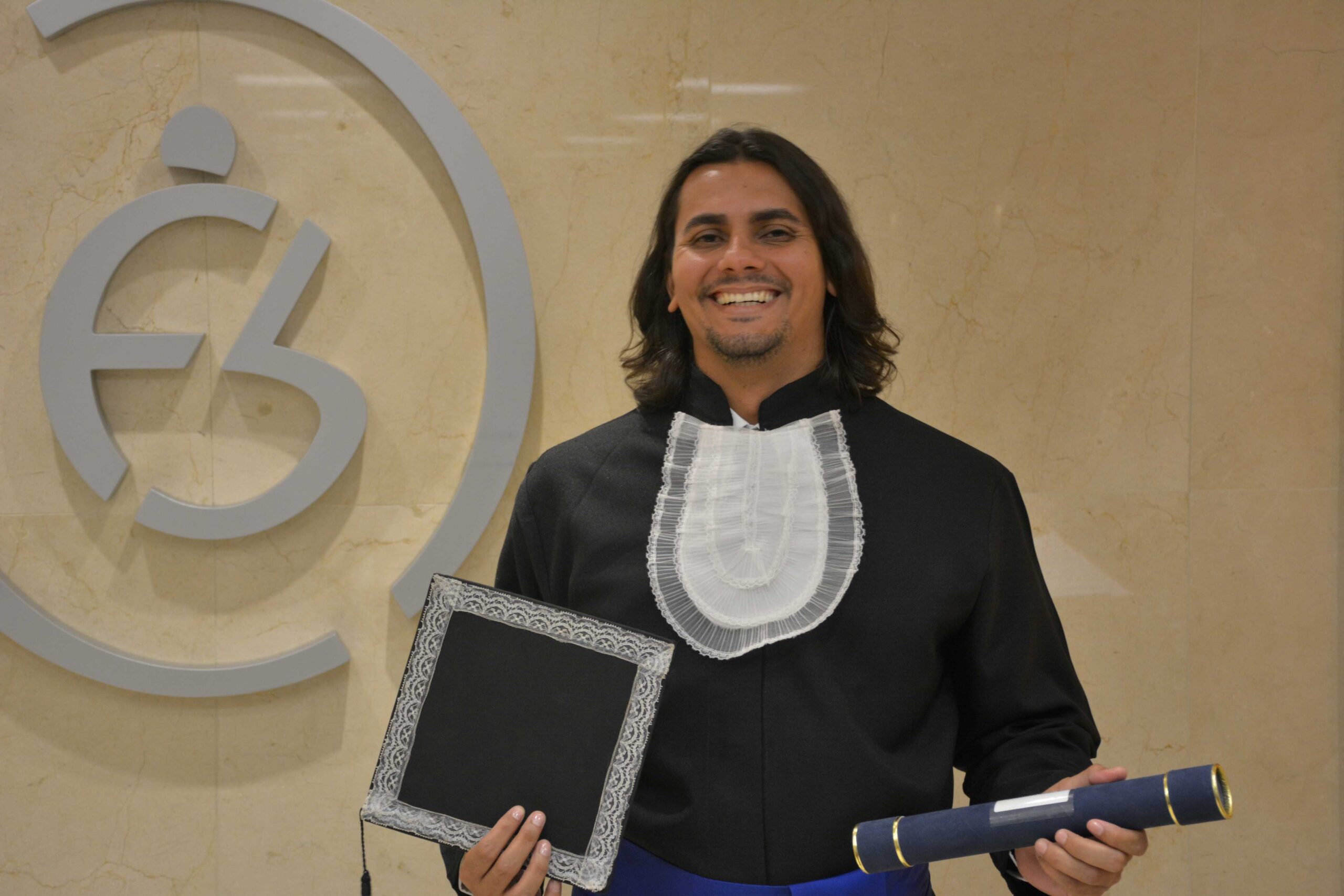 “A ENS me ofereceu sólida formação e com potencial para abrir portas”