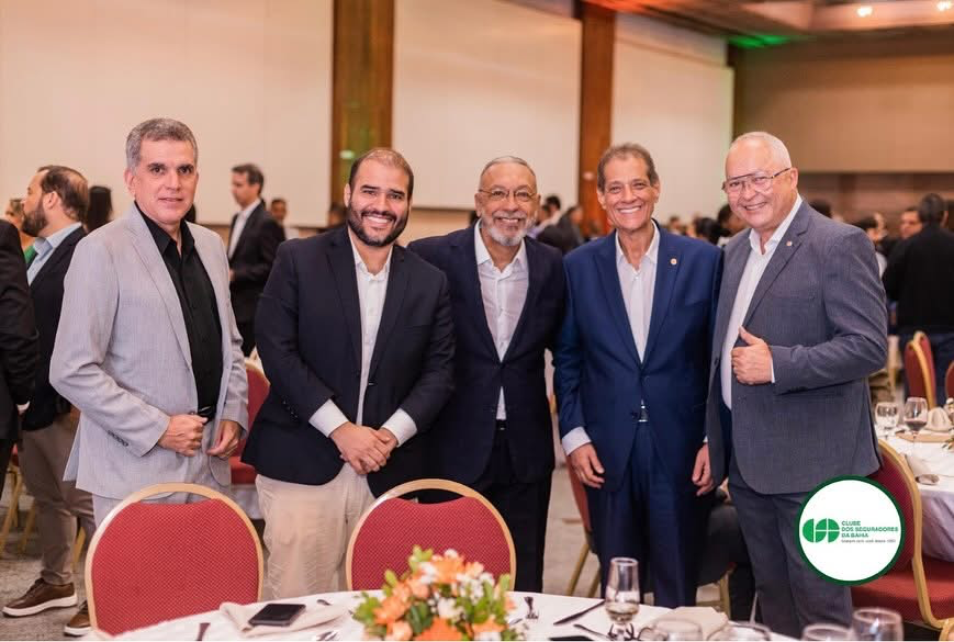 “O corretor de seguros precisa estudar, se preparar e investir na sua capacitação”, declarou Fausto Dorea, na celebração dos 66 anos do Clube dos Seguradores da Bahia