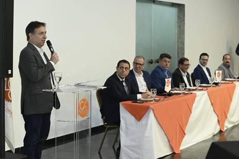 CVG-RJ realiza palestra com o presidente da Fenacap, Denis Morais