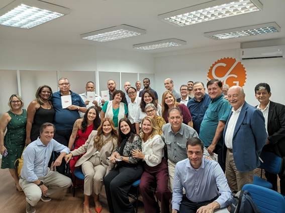 Café da manhã do CVG-RJ com a IZA Seguradora destaca inovação digital