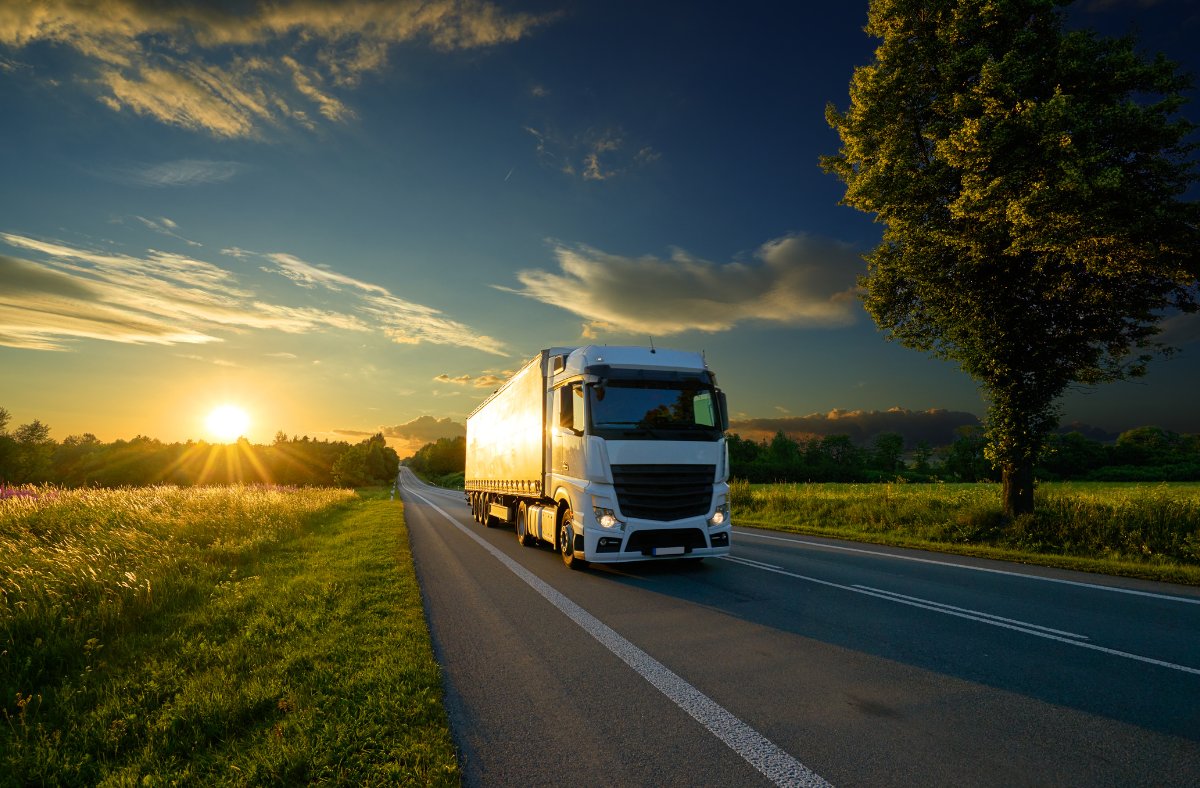 Proteção veicular ganha relevância no Brasil e APVS Truck reforça cadastro junto à SUSEP