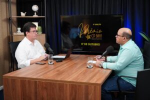 Antonio Daniel Mota (à esq), presidente do CSP Bahia, e Ulisses Brito, vice-presidente da entidade, durante live de lançamento do prêmio