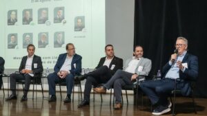 Mesa (lado dir.) Anderson Mundim, Álvaro Fonseca, Roberto Gonçalves Lopes Filho, Waldimir Simões e Milton Ferreira