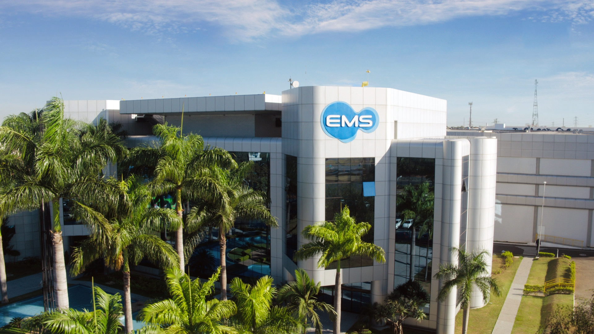 EMS e Mercado Farma superam R$ 1 bi em vendas e lançam IA