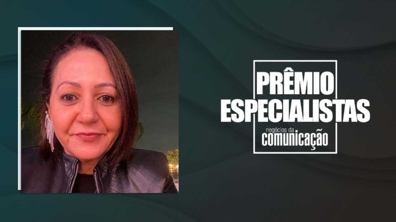 Editora da Revista Cobertura recebe 11º Prêmio Especialistas 