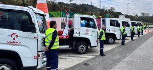 Guinchos caracterizados com a identidade visual da Bradesco Seguros