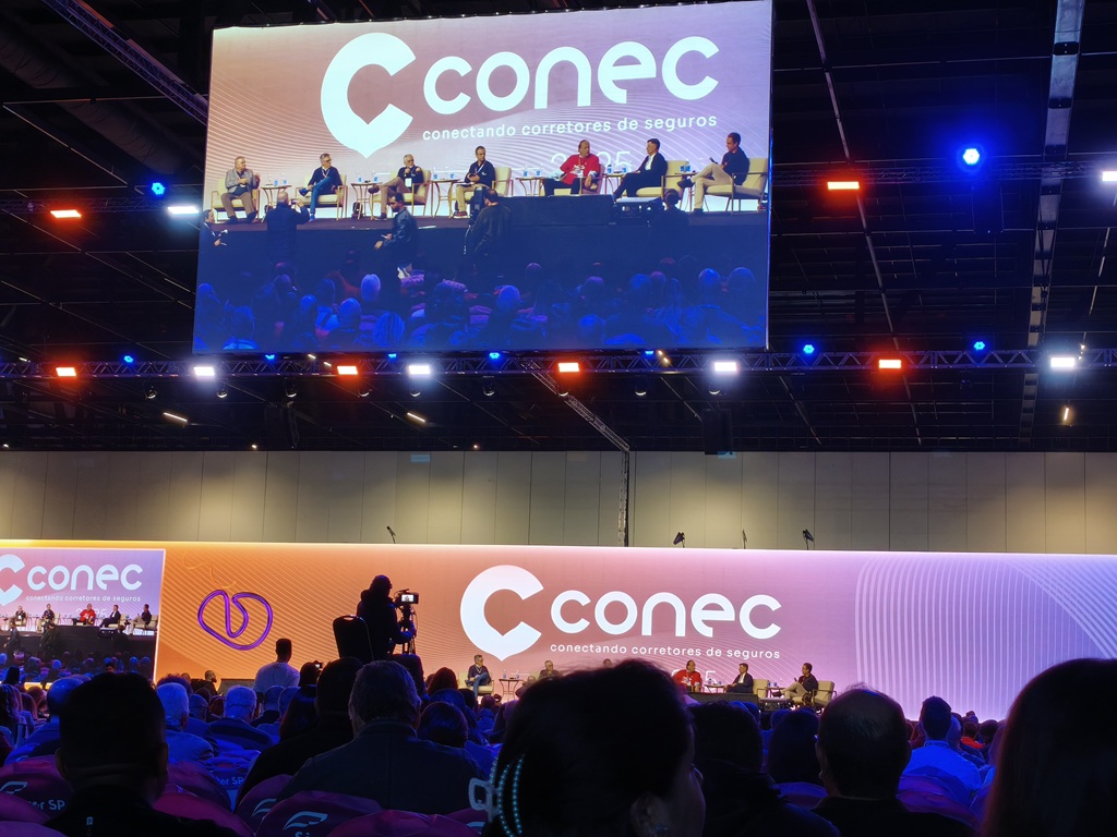Especial Conec: SindsegSC marca presença e reforça papel de conexão no mercado de seguros