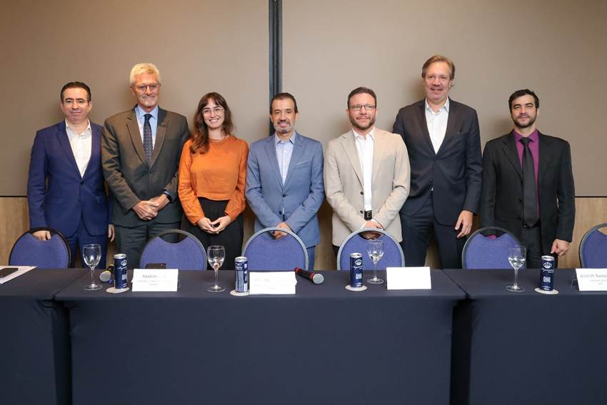 FenSeg reúne reguladores e setor de transporte para debater novas regras do seguro de carga