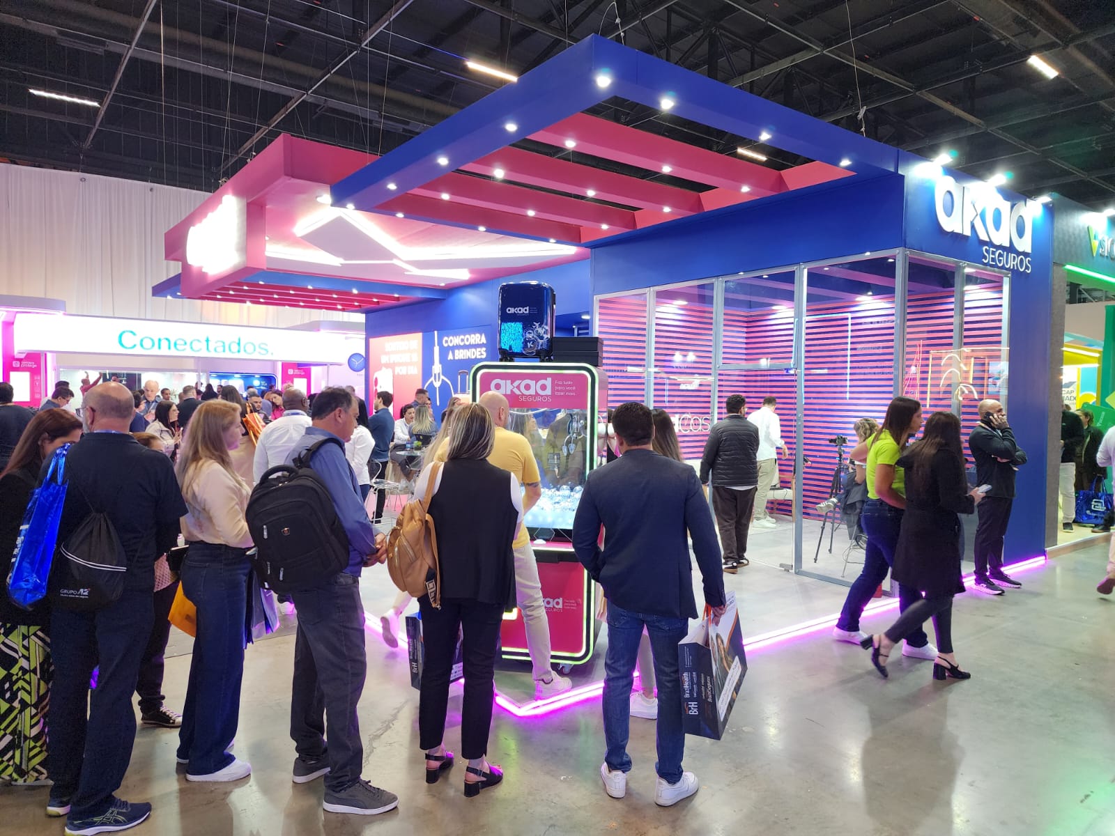 Especial Conec 2025: Akad celebra participação com 155 novos corretores