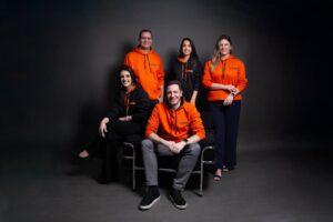 Carlos Nascimento, gerente Técnico e de Backoffice, a gerente de Opwerações, Pâmela Teodoro e a superintendente Comercial, Jessica Becker. Marina Belloto, coordenadora de Marketing, e o CEO, Alexandre Federman