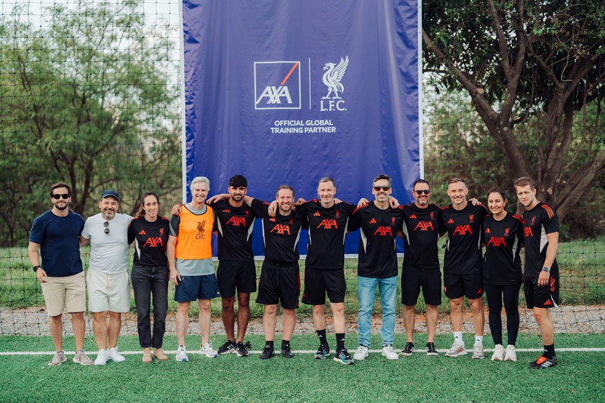 AXA no Brasil comemora sucesso da primeira Soccer Clinic do Liverpool FC para crianças em São Paulo