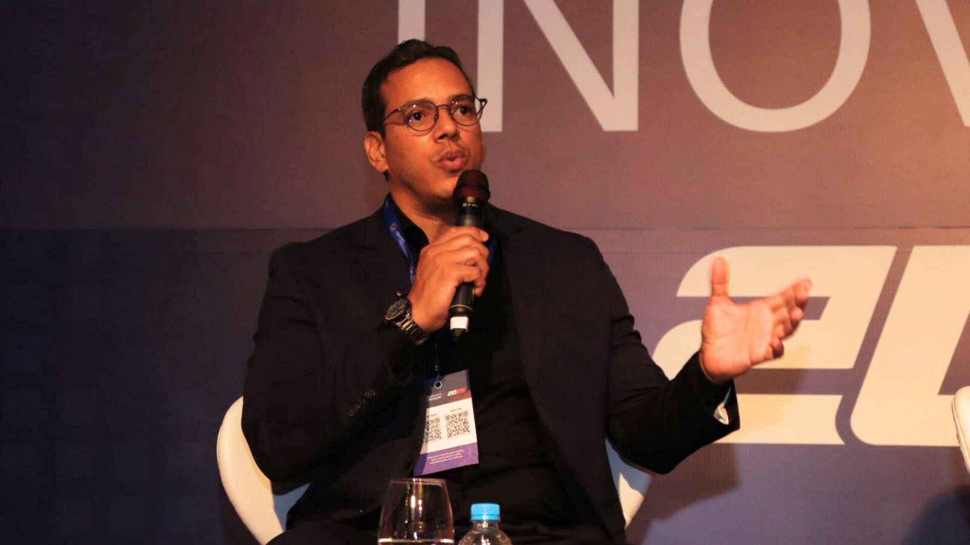 Rafael Torquetti destaca protagonismo humano na assistência 24h durante o CQCS Inovação 2025