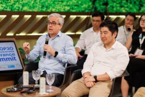 Guilherme Bastos, coordenador da FGV, e Ivo Kanashiro, superintendente de Sustentabilidade da MAPFRE